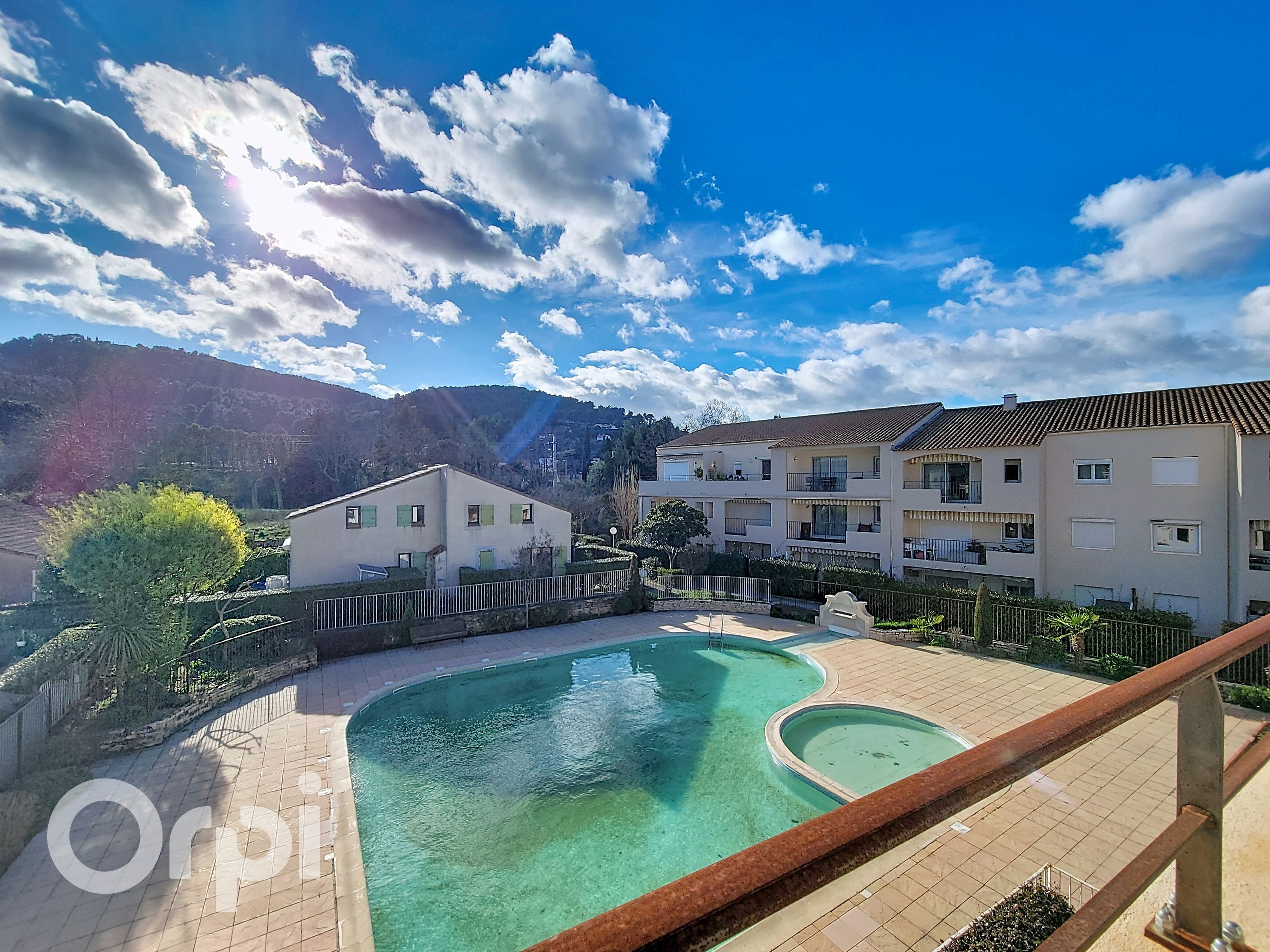 Appartement - LE BEAUSSET