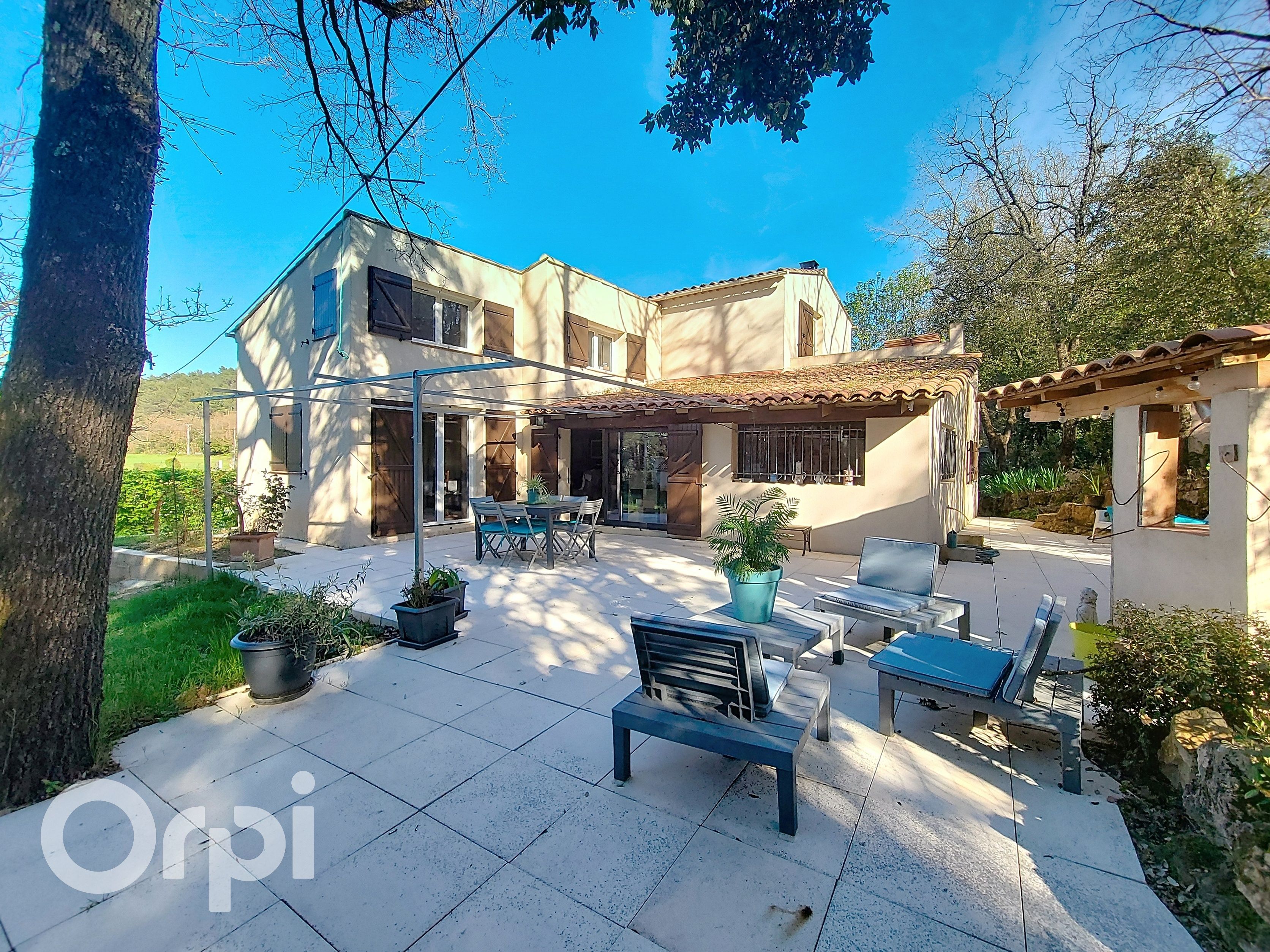 Maison-Villa - SIGNES